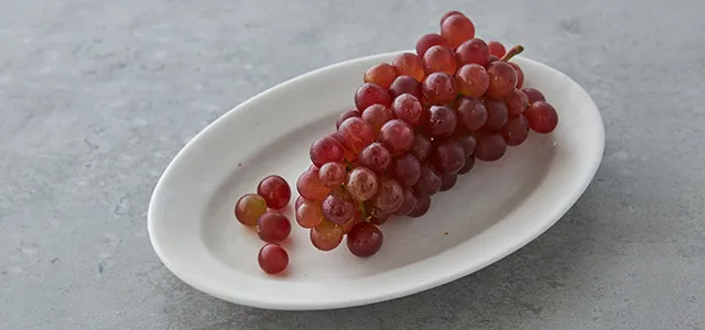 껍질이 얇은 델라웨어 포도 200g - 마켓컬리