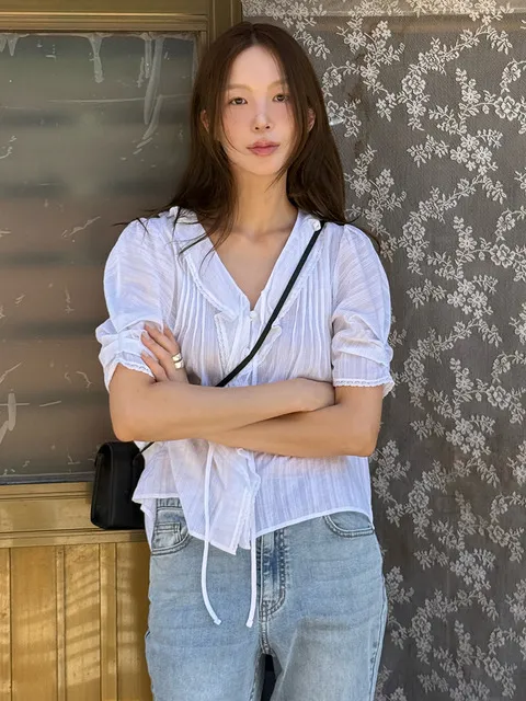 Ruffled Collar Blouse_2color