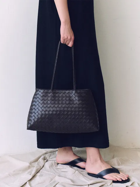 아든 위빙 숄더백 Arden Weaving Shoulder Bag_Dark Brown