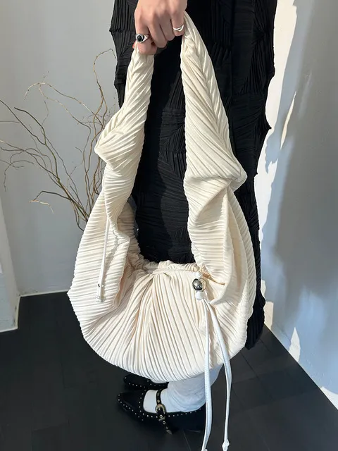 LUVITS BAG LARGE IVORY 러비츠백 라지 아이보리