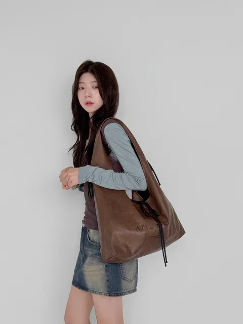 Moonlit Synthetic Leather Shoulder Bag _ Rusty Oak