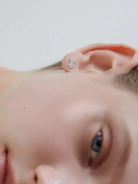 에센스 실버(W) 더블 플라워 귀걸이 HL4E5B458W9XXX