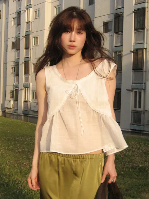 아일렛 볼륨 블라우스_IVORY