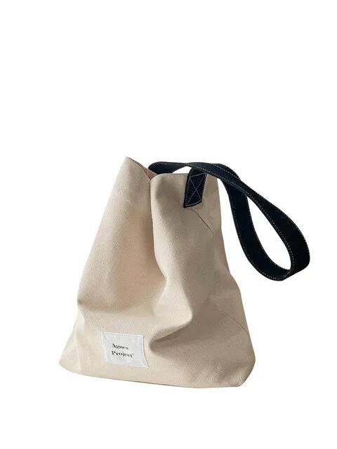 Peanut Shoulder Bag (Natural)