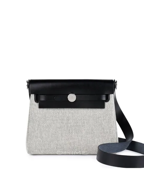 에르메스 숄더백 HERBAG ZIP 20 에르백 에크루/블랙+실버