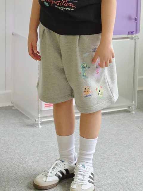 KIDS 와이드 해피 데이 스웨트쇼츠 그레이