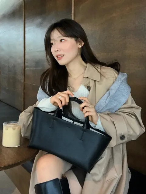 MELOU Tote Black