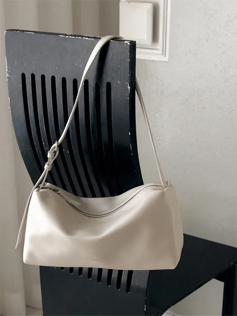 미누 숄더백 Minu Shoulder Bag_Ash Ivory