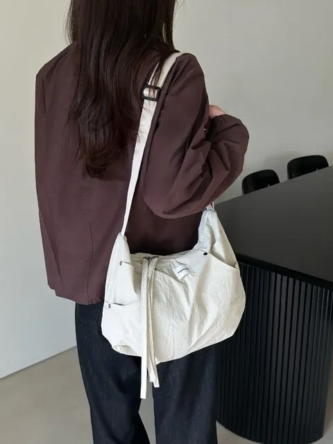 String Pocket Shoulder Bag - Beige