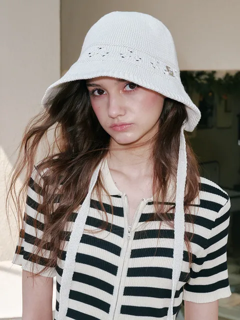 Blossom Hole Bonnet Hat (2 Colors)