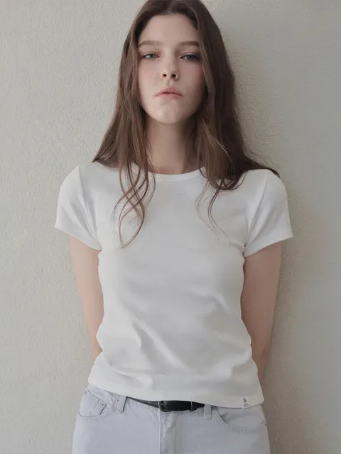 얼릿 베이직 라운드 반팔 티셔츠