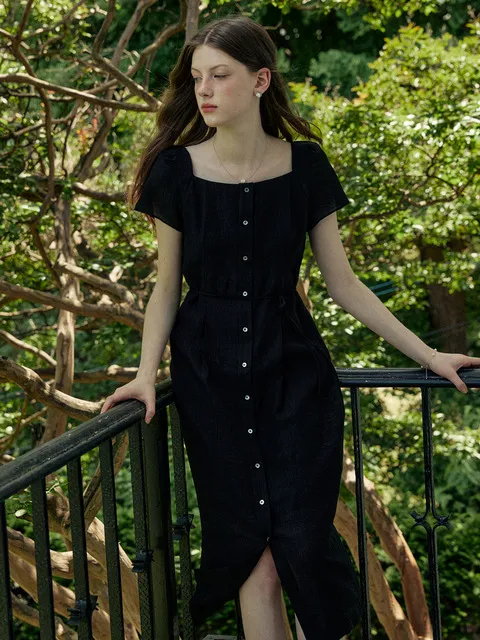 Square neck slim long dress - black