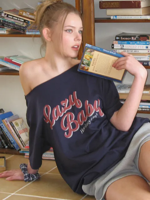How Lazy Off shoulder T shirt (4color)