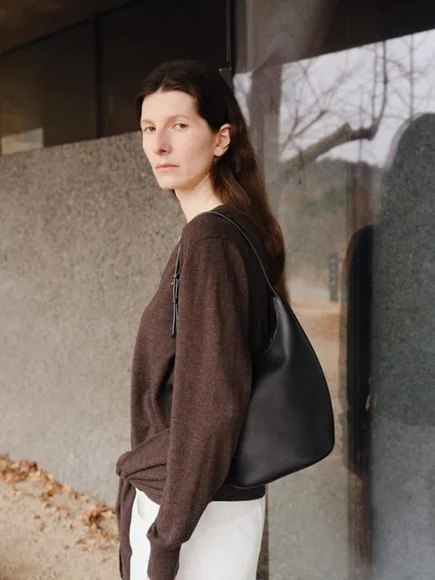 Medium Around hobo bag Black