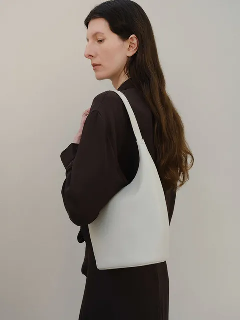 Medium Around hobo bag Ivory