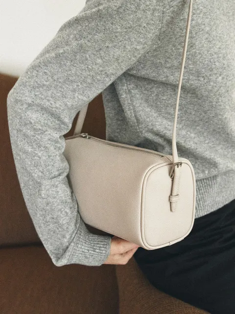 B3021 니치 숄더백_Light gray