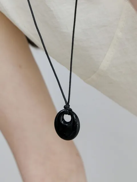Amulet black necklace BH7N5B815WS800