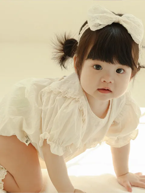 햇살아래 - 레이스 반팔 베이비 바디슈트