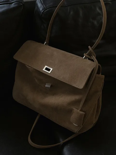 CITY LEATHER FLAP SHOULDER BAG_NUBUCK BEIGE