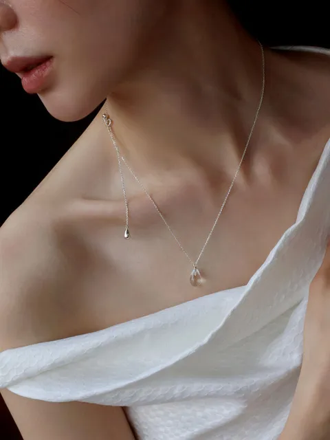 Amour. Crystal Drop Necklace
