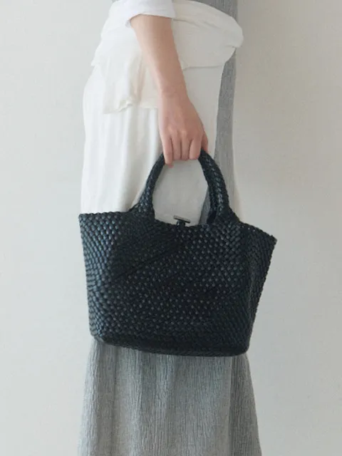PANIER WOVEN BAG (SOFT BLACK)