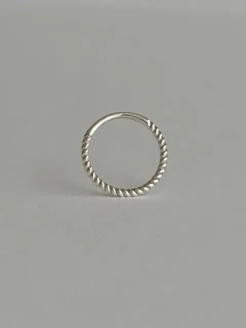 half twist ring