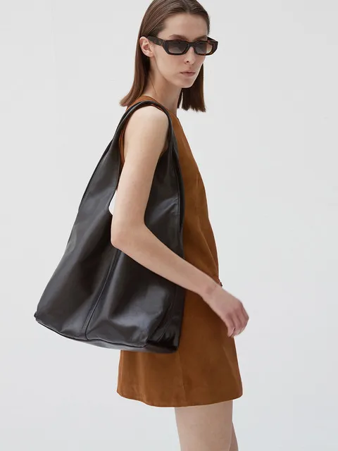 Nappa lambskin Hobo bag_Black