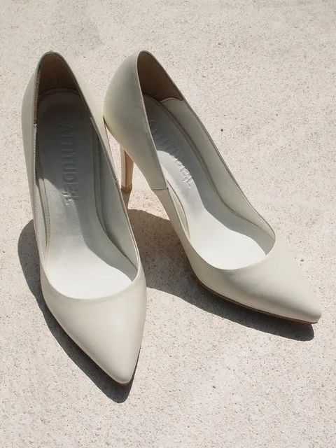 BLANC_whisper white