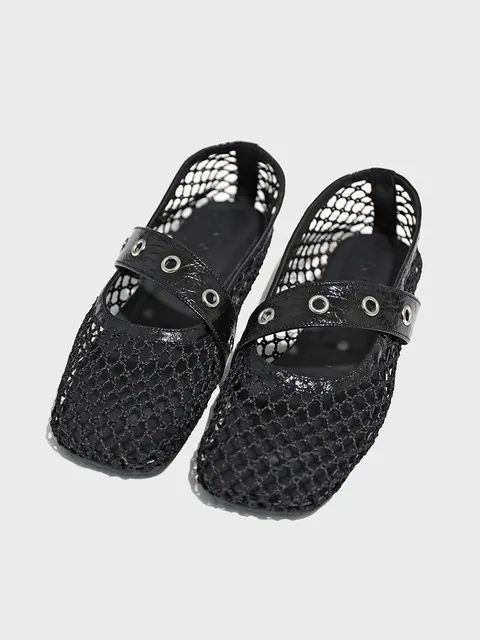 Aloof Eyelet Flat Shoes_Black