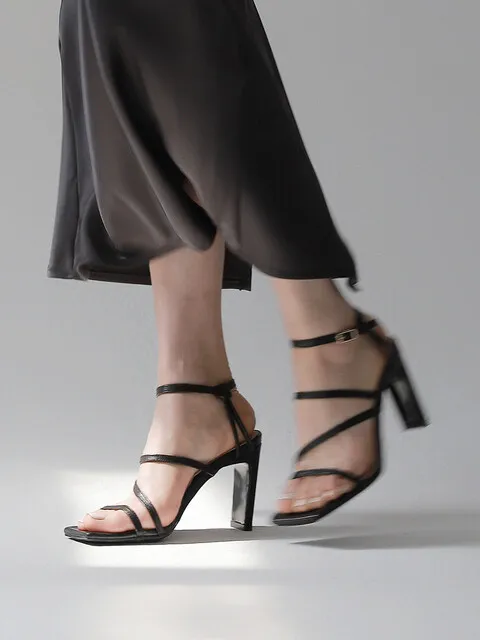 Strappy Square Sandals - 3colors l 8.5cm 스퀘어 스트랩 힐샌들