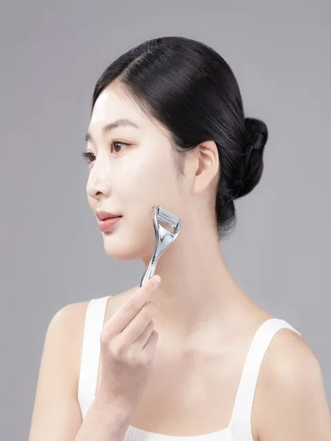 피부 텐션업 니들 페이스롤러