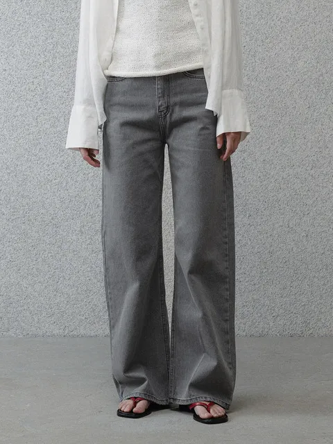 High-Rise Semi-Wide Straight Denim - Gray