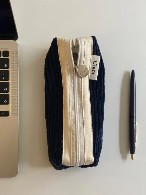 Clam round pencilcase _ Corduroy navy