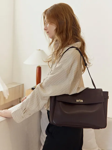 AURE SATCHEL BAG_DARK CACAO