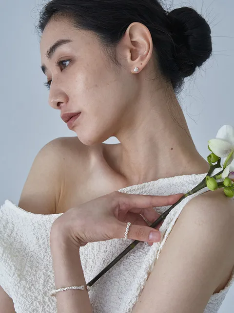 e.027