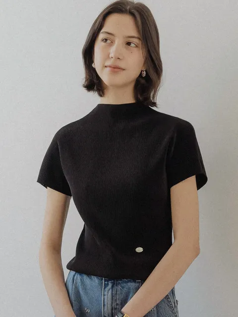 Pleated high neck short sleeve top_Black