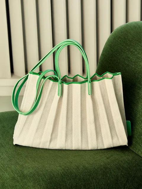Lucky Pleats Canvas Leaf Shopper L Permanent Green