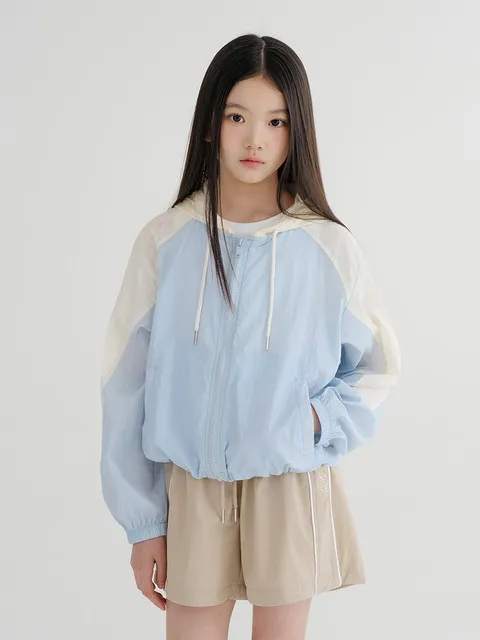 블루 크림 블로킹 썸머 윈드자켓
