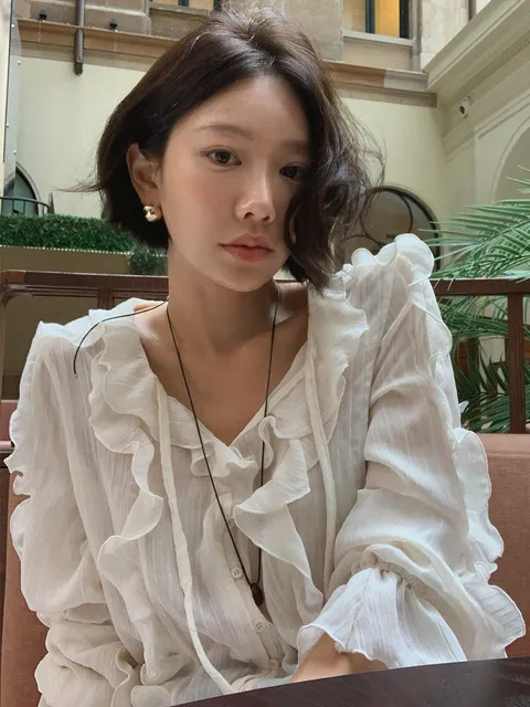 RUFFLE V-NECK STRAP BLOUSE (IVORY)