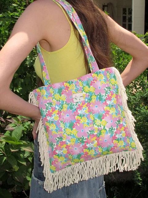 FLOWER TASSEL MINI BAG_PURPLE
