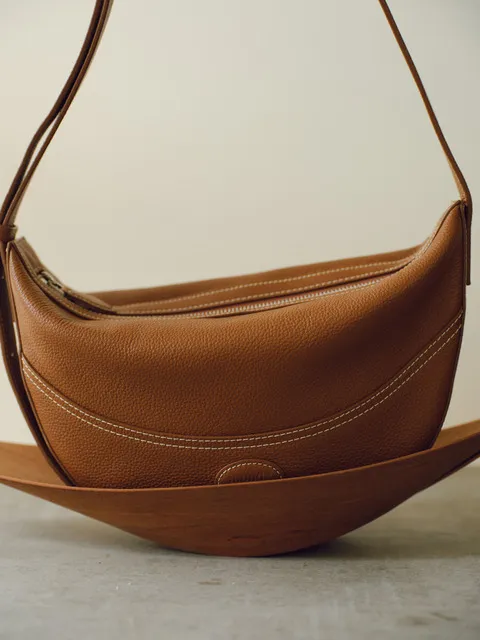 soft leather half moon cross bag_2colors