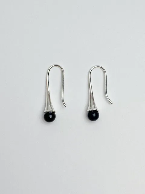 ONYX DROP EARRING