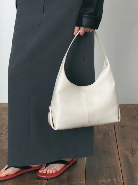 SIAC3076 Lambskin Flow Bag M_Ivory