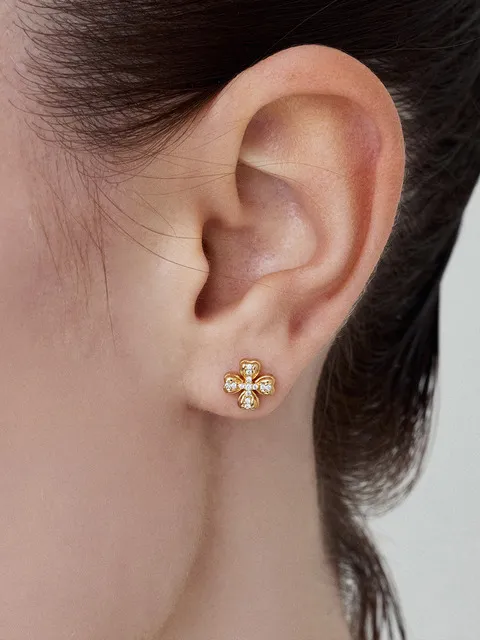 Lucky Clover Studs
