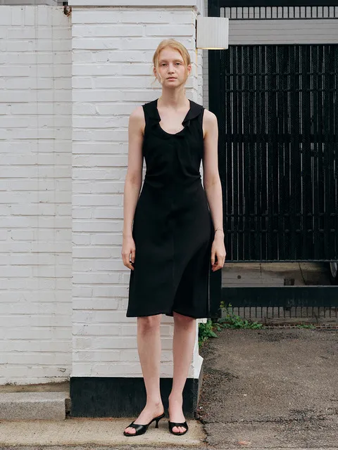 Daphne Ruffle Dress (Black)