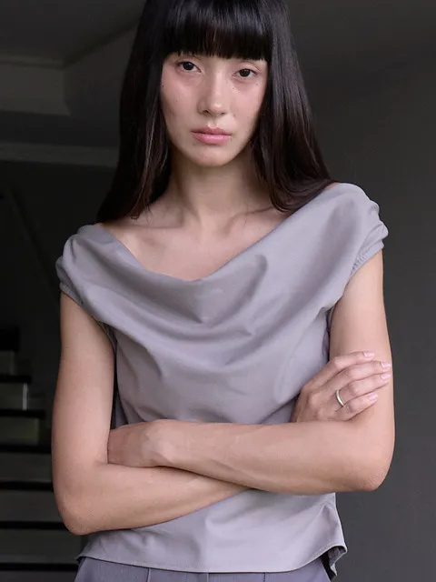 LT533 DRAPE SHIRRING OFF SHOULDER BLOUSE, GREYISH KHAKI