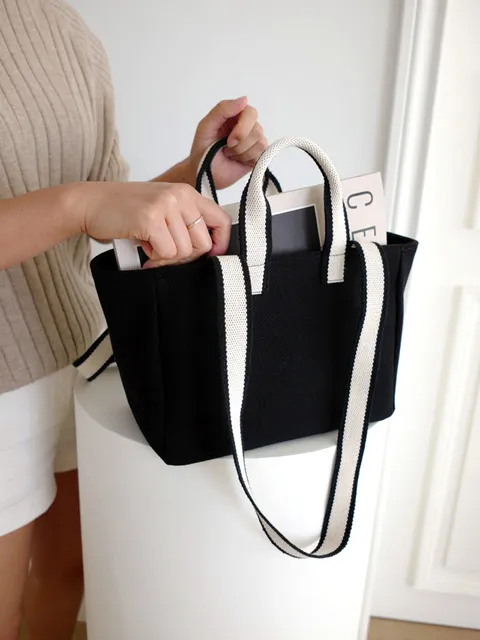 Mini two-tone strap bag (black)