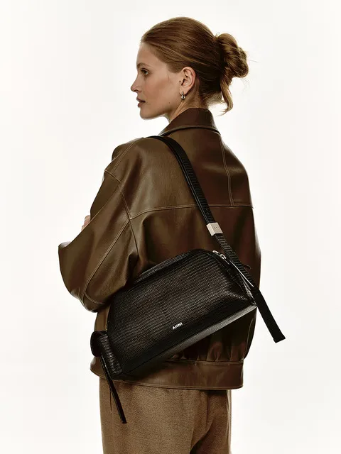 Lizard shoulder bag