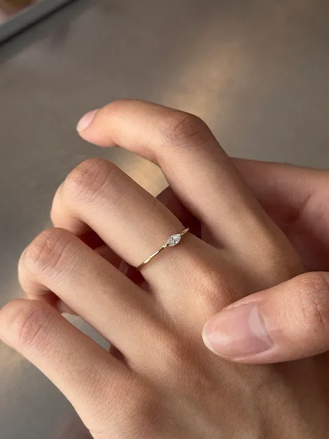 14k Navette ring