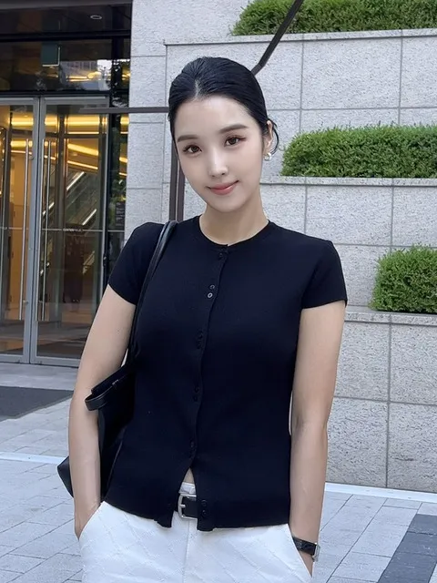 캡소매 리브드 가디건